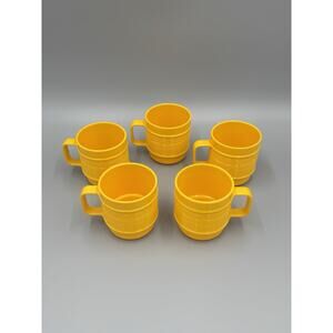 Vintage RUBBERMAID Yellow Ribbed STACKABLE CUPS Mugs w/Handle #3819 Lot Of 5